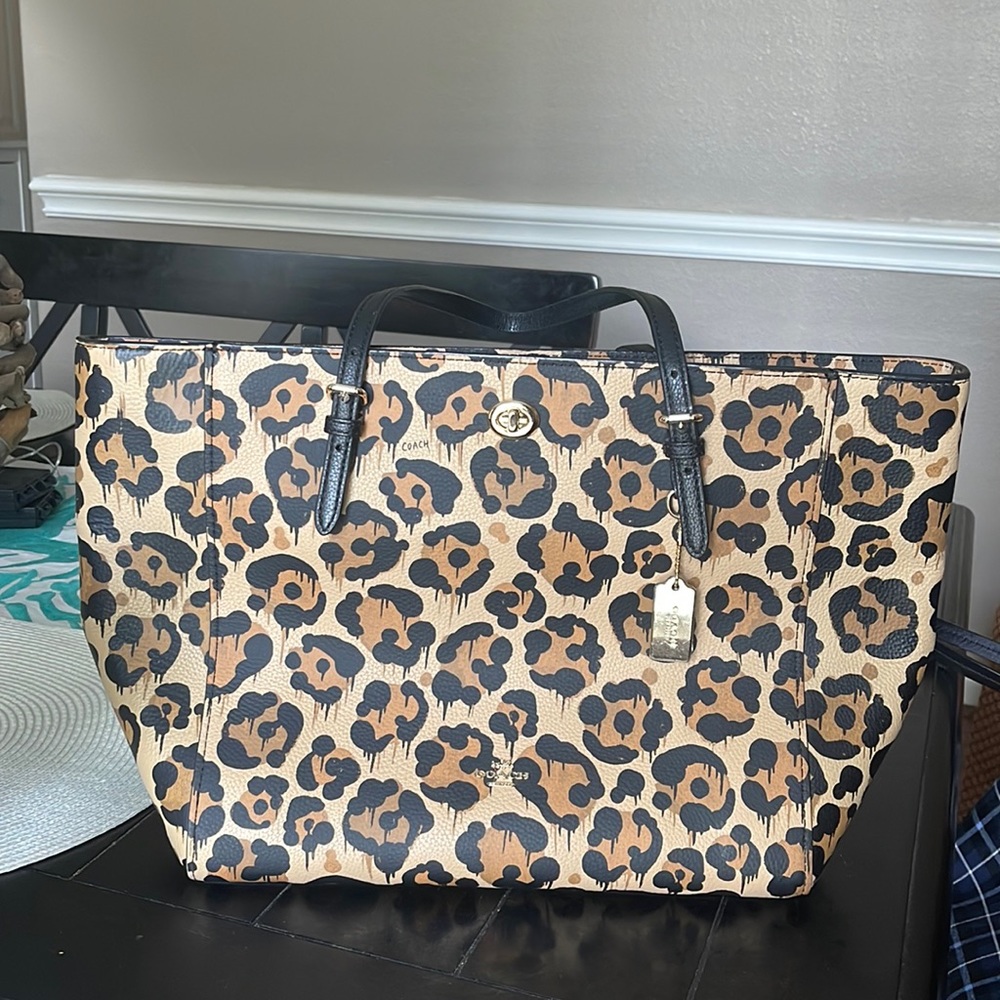 Leopard print Coach tote bag